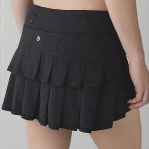 Lululemon skirt 6 black ruffle pleated pace setter skort running pickleball
